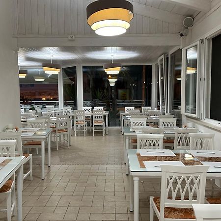 Hotel Corallo Torre Santa Sabina Eksteriør billede