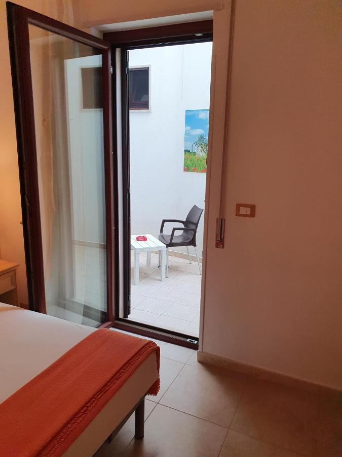 Hotel Corallo Torre Santa Sabina Eksteriør billede