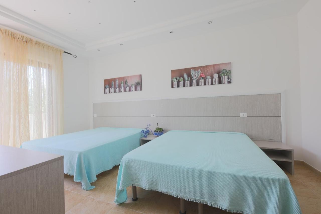 Hotel Corallo Torre Santa Sabina Eksteriør billede