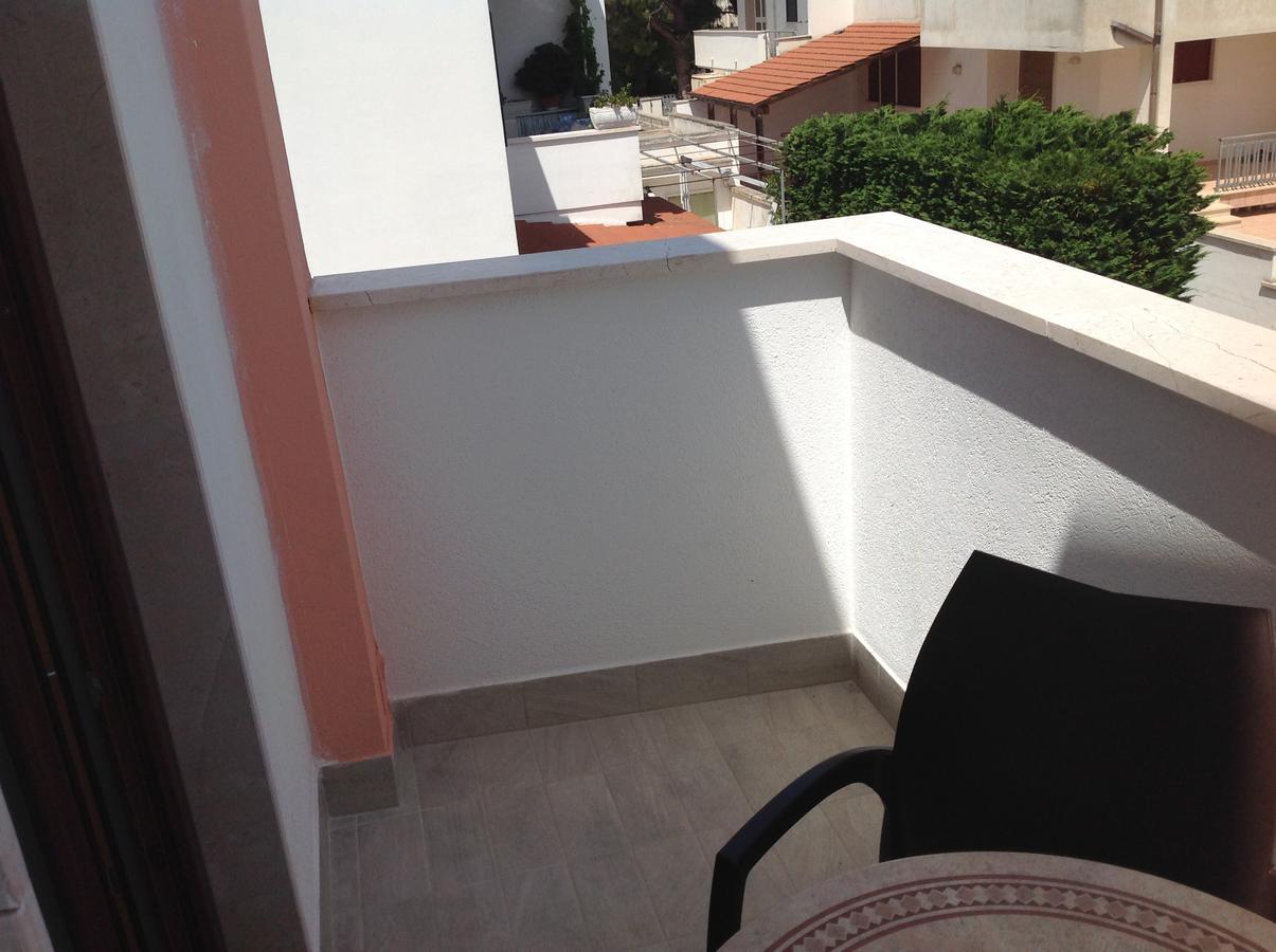 Hotel Corallo Torre Santa Sabina Eksteriør billede