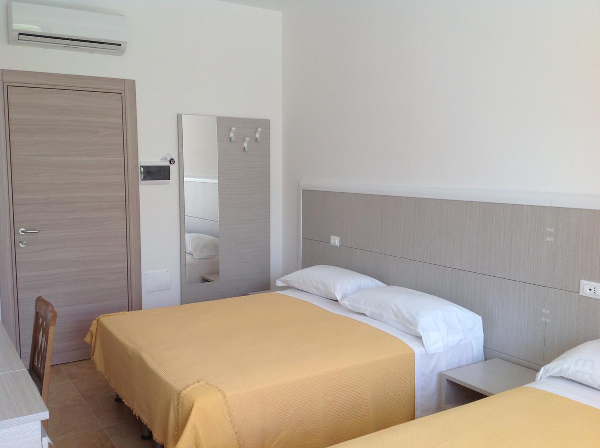 Hotel Corallo Torre Santa Sabina Eksteriør billede