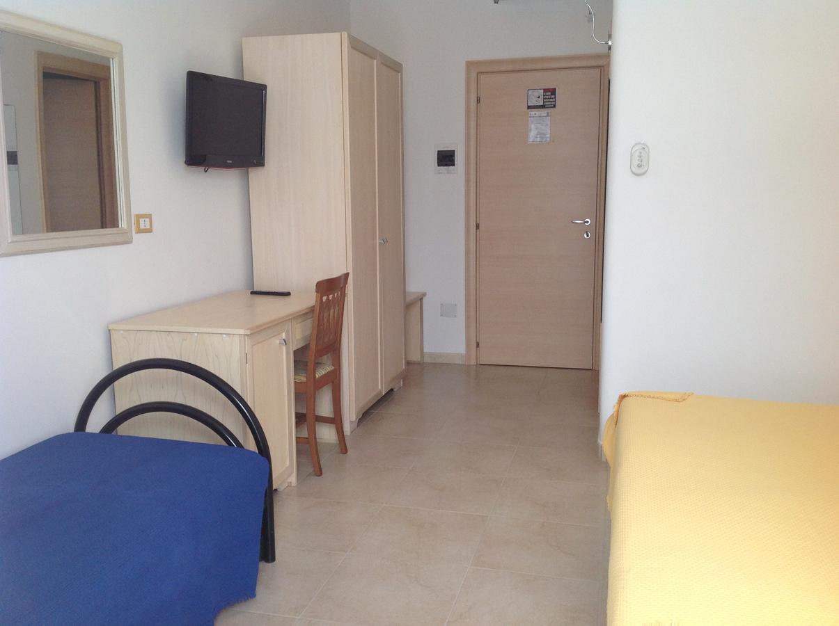 Hotel Corallo Torre Santa Sabina Eksteriør billede