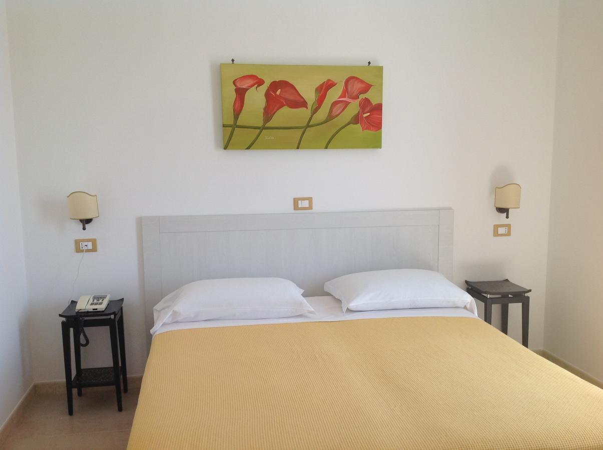 Hotel Corallo Torre Santa Sabina Eksteriør billede