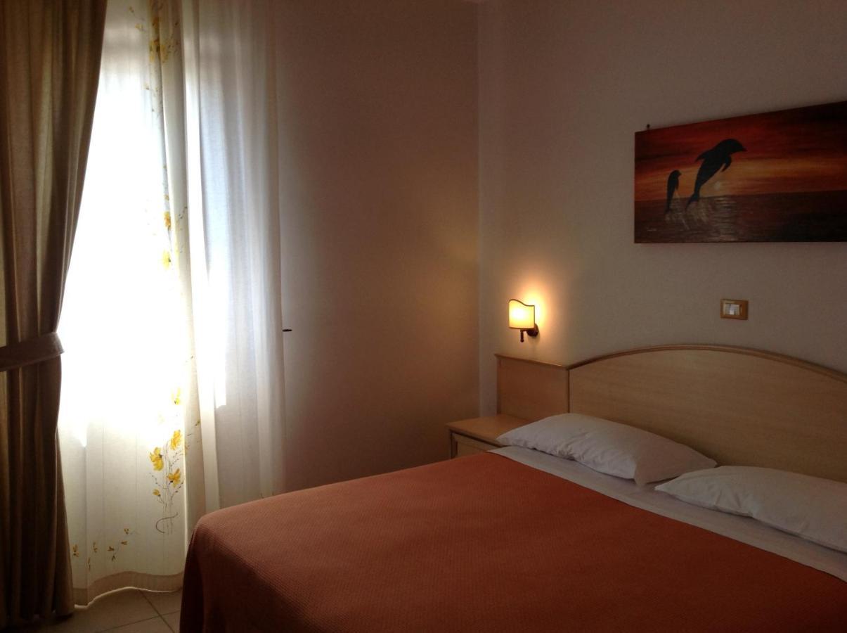Hotel Corallo Torre Santa Sabina Værelse billede